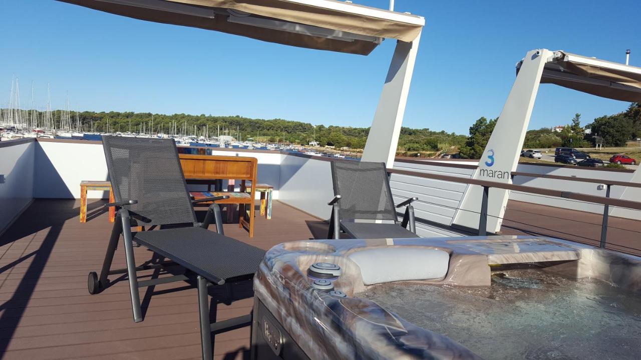 House Boat - Floating House Sofia 호텔 PUY 외부 사진