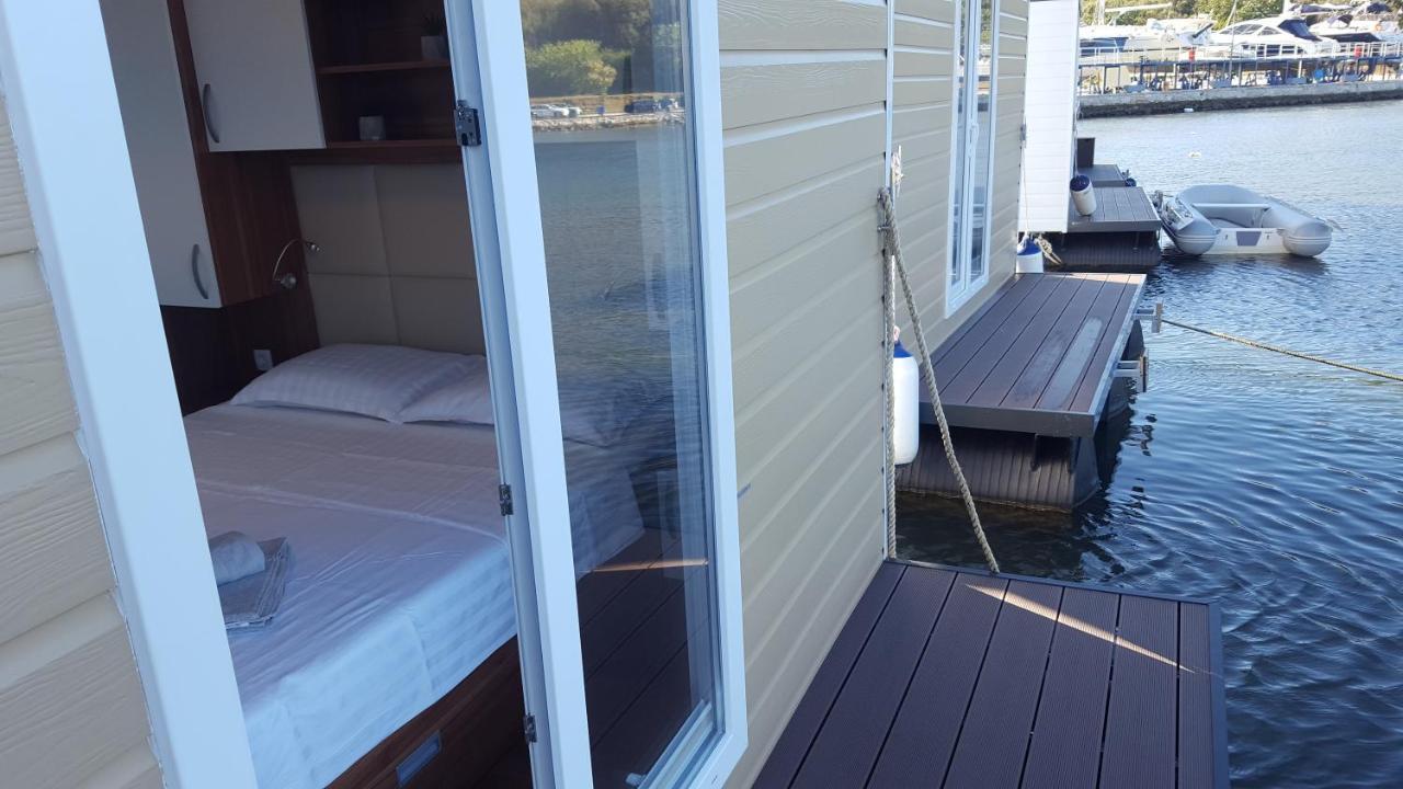 House Boat - Floating House Sofia 호텔 PUY 외부 사진
