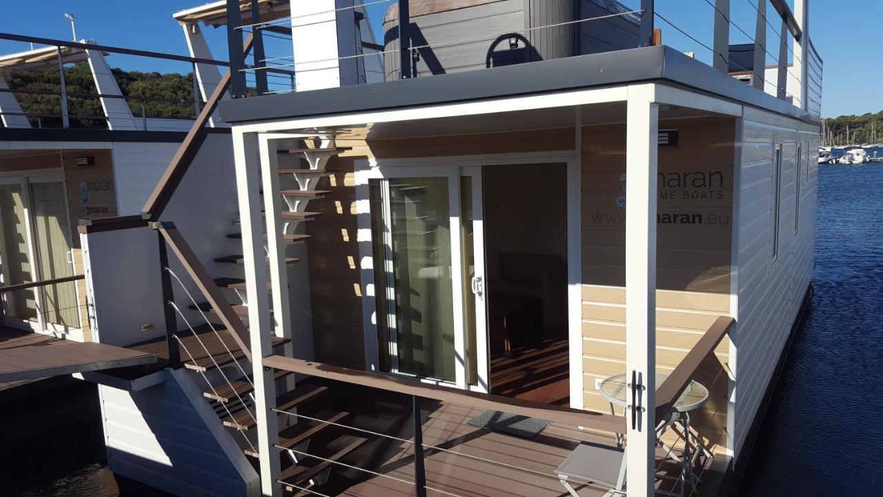 House Boat - Floating House Sofia 호텔 PUY 외부 사진