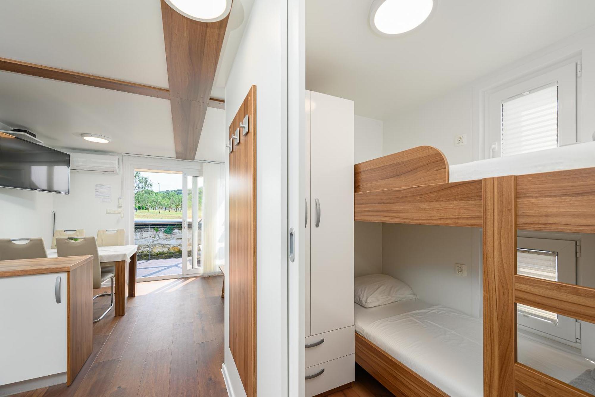 House Boat - Floating House Sofia 호텔 PUY 외부 사진